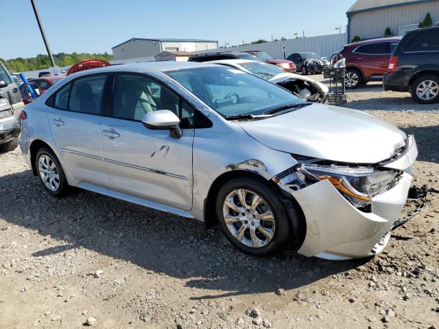 5YFB4MDE7RP154587 - 2024 TOYOTA COROLLA LE SILVER photo 4