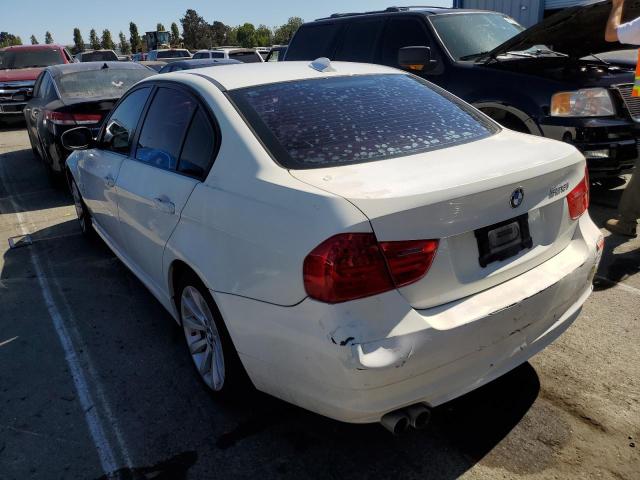 WBAPK5G51BNN28155 - 2011 BMW 328 XI SULEV WHITE photo 2