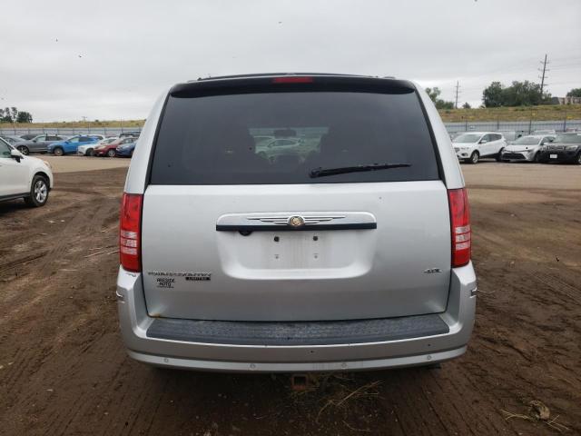 2A8HR64X68R736440 - 2008 CHRYSLER TOWN & COU LIMITED SILVER photo 6