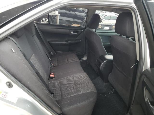 4T1BF1FK7HU789432 - 2017 TOYOTA CAMRY LE SILVER photo 10