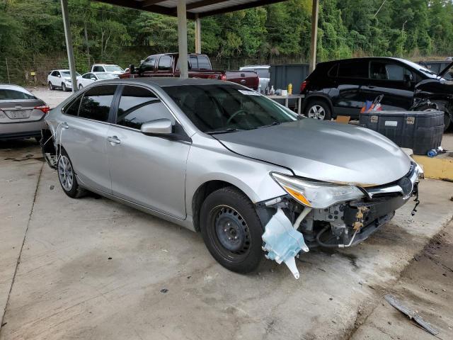 4T1BF1FK7HU789432 - 2017 TOYOTA CAMRY LE SILVER photo 4
