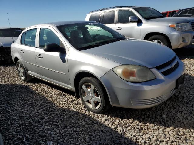 1G1AK55F977181506 - 2007 CHEVROLET COBALT LS SILVER photo 4