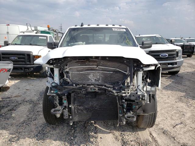 3C6UR5CL2NG223077 - 2022 RAM 2500 TRADESMAN Biały zdjęcie 5