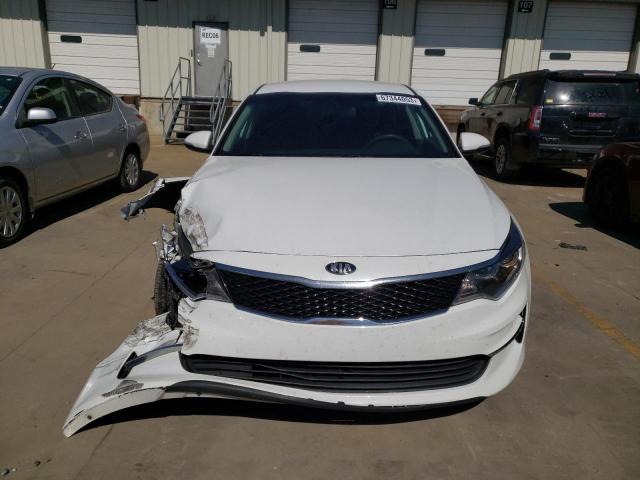 5XXGT4L38JG204869 - 2018 KIA OPTIMA LX WHITE photo 5