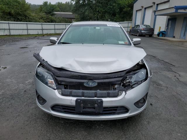 3FAHP0HA8CR113586 - 2012 FORD FUSION SE SILVER photo 5