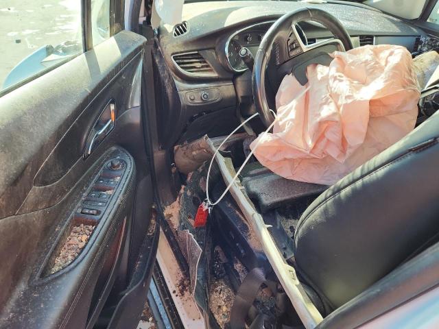 KL4CJESB6KB847287 - 2019 BUICK ENCORE PREFERRED Белый фото 8