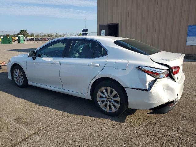 4T1B11HK3JU065335 - 2018 TOYOTA CAMRY L 白色 照片 2