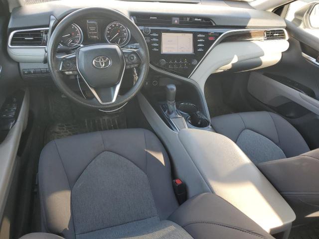 4T1B11HK3JU065335 - 2018 TOYOTA CAMRY L 白色 照片 8