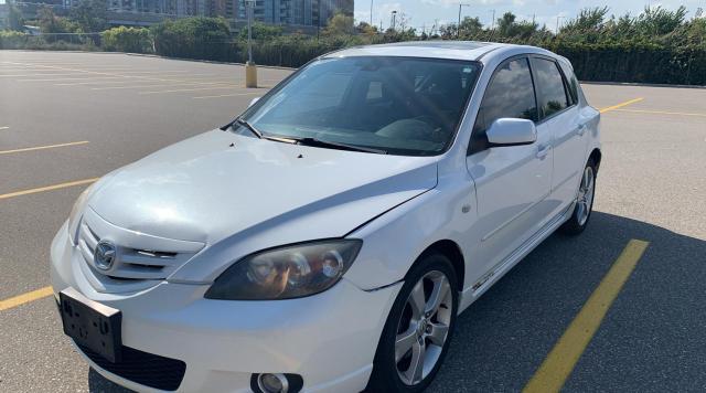 JM1BK143761443732 - 2006 MAZDA 3 HATCHBACK WHITE photo 2