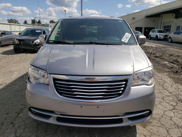 2C4RC1BGXER436320 - 2014 CHRYSLER TOWN & COU TOURING SILVER photo 5