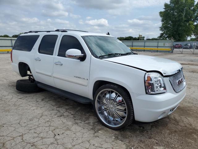 1GKFC16027J228007 - 2007 GMC YUKON XL C1500 WHITE photo 4