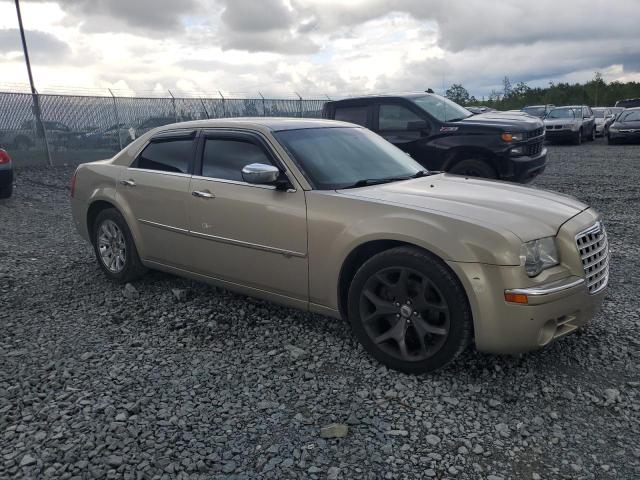 2C3KA63H88H306384 - 2008 CHRYSLER 300C BEIGE photo 4