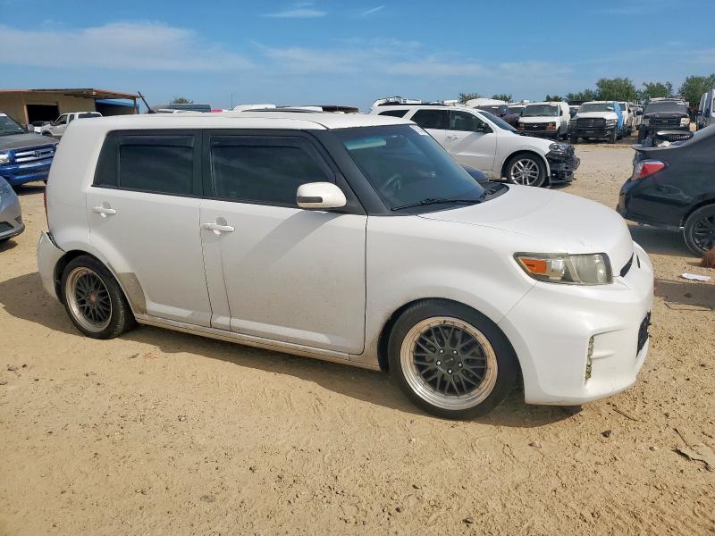 JTLZE4FE4EJ055432 - 2014 TOYOTA SCION XB WHITE photo 4