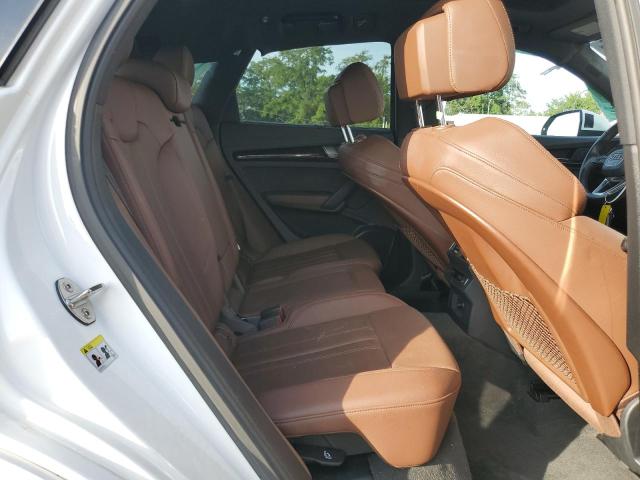 WA1BNAFY1J2214847 - 2018 AUDI Q5 PREMIUM PLUS WHITE photo 11