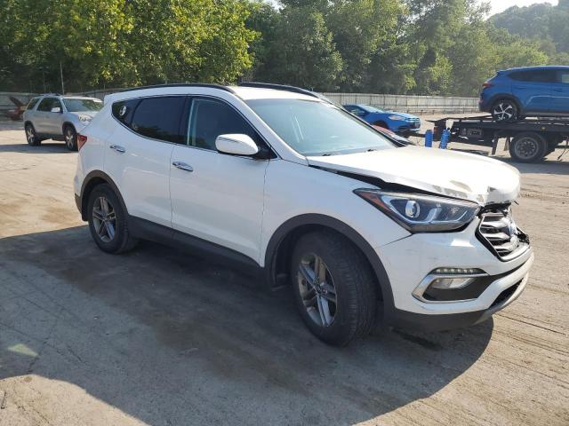 5NMZUDLB0JH096259 - 2018 HYUNDAI SANTA FE S 白色 照片 4