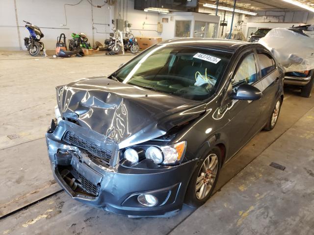 1G1JC5SH9E4109934 - 2014 CHEVROLET SONIC LT GRAY photo 2