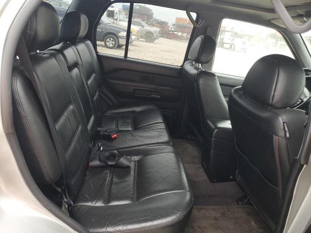JN8DR09Y62W729530 - 2002 NISSAN PATHFINDER LE SILVER photo 11