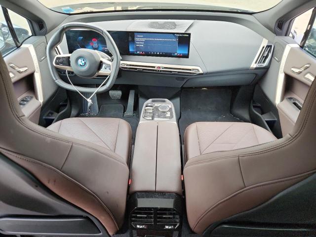 WB523CF00RCR96805 - 2024 BMW IX XDRIVE50 GRAY photo 8