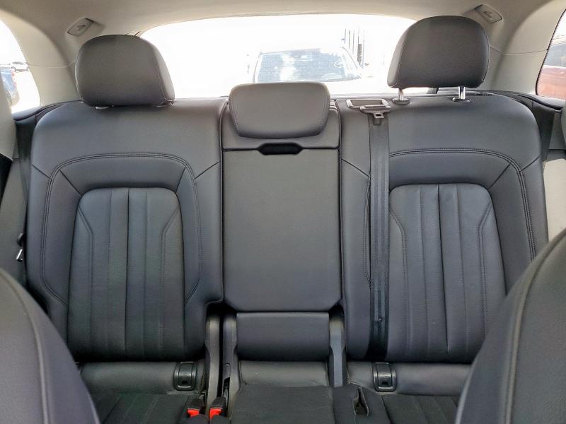 WA1BNAFY9J2152906 - 2018 AUDI Q5 PREMIUM PLUS BURGUNDY photo 10