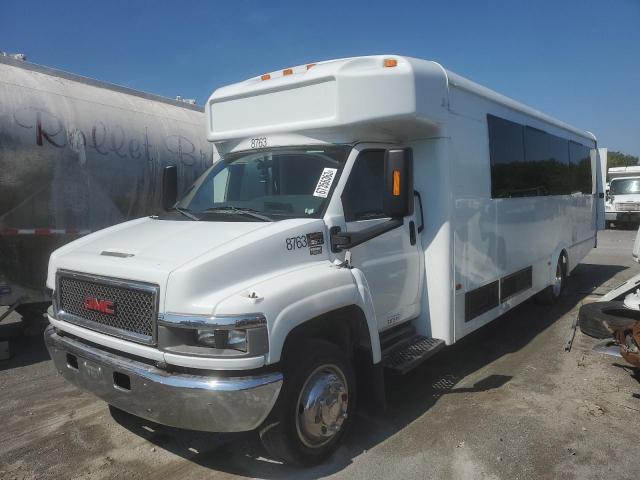 1GDE5V1987F418763 - 2007 GMC C5500 C5V042 WHITE photo 2