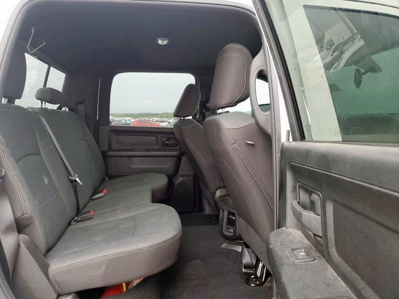 3C6UR5CL6RG223881 - 2024 RAM 2500 TRADESMAN Weiß Foto 10