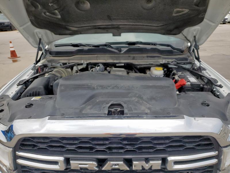 3C6UR5CL6RG223881 - 2024 RAM 2500 TRADESMAN Weiß Foto 11