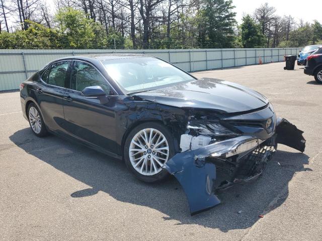 4T1B11HK1JU507593 - 2018 TOYOTA CAMRY L BLUE photo 4