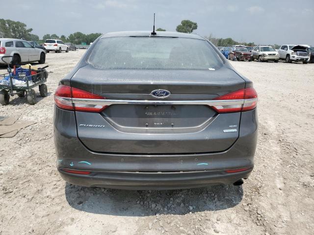 3FA6P0HD0JR143194 - 2018 FORD FUSION SE GRAY photo 6