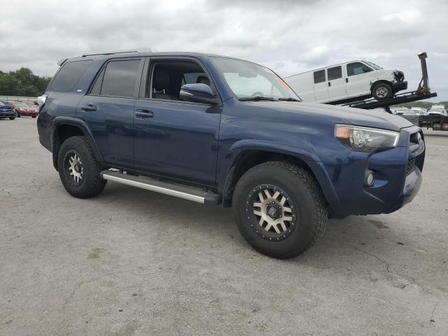 JTEBU5JRXJ5608339 - 2018 TOYOTA 4RUNNER SR5/SR5 PREMIUM BLUE photo 4