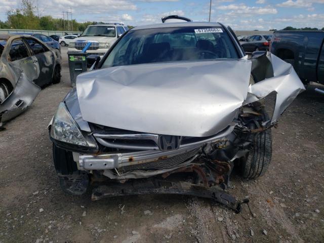 1HGCM55187A181421 - 2007 HONDA ACCORD VALUE SILVER photo 5