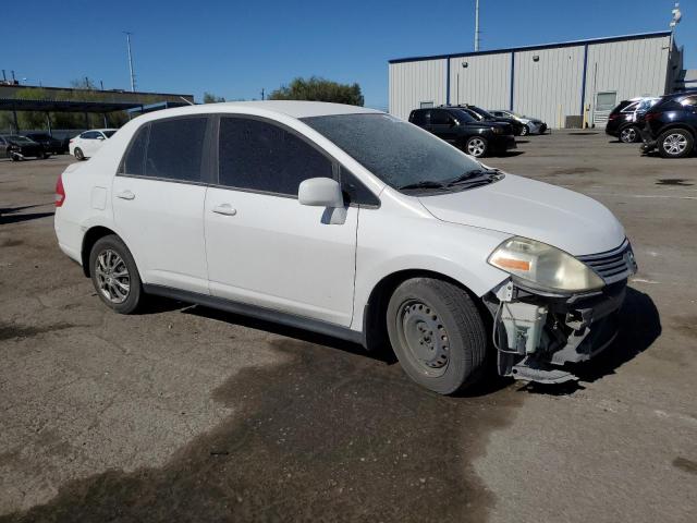 3N1BC11E19L449450 - 2009 NISSAN VERSA S WHITE photo 4