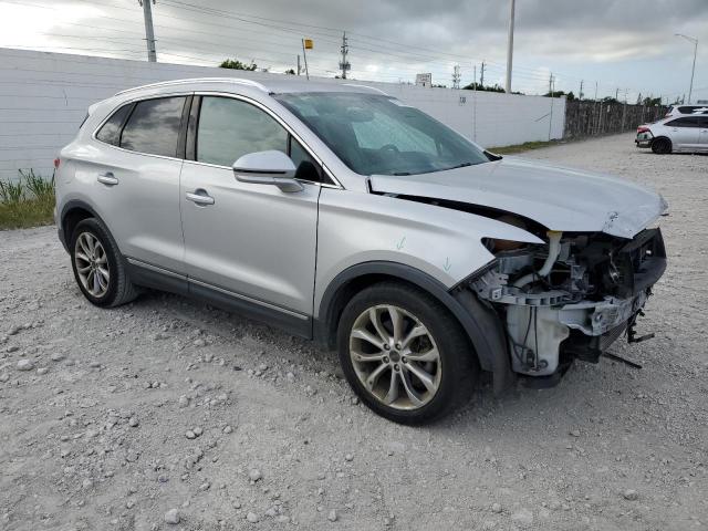 5LMCJ2C91KUL12087 - 2019 LINCOLN MKC SELECT SILVER photo 4