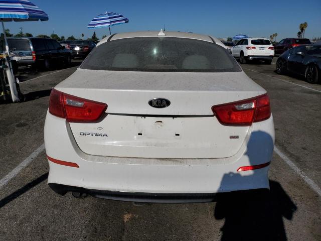 KNAGM4A75F5645144 - 2015 KIA OPTIMA LX WHITE photo 6