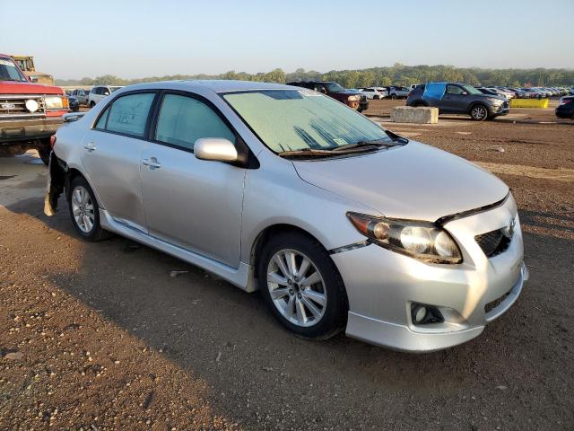 2T1BU4EE8AC448776 - 2010 TOYOTA COROLLA LE BASE SILVER photo 4