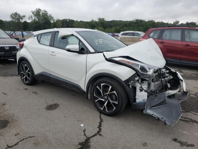 NMTKHMBX3JR040735 - 2018 TOYOTA C-HR XLE თეთრი ფოტო 4