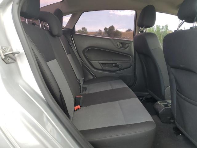 3FADP4AJ2KM101607 - 2019 FORD FIESTA S 银色 照片 10