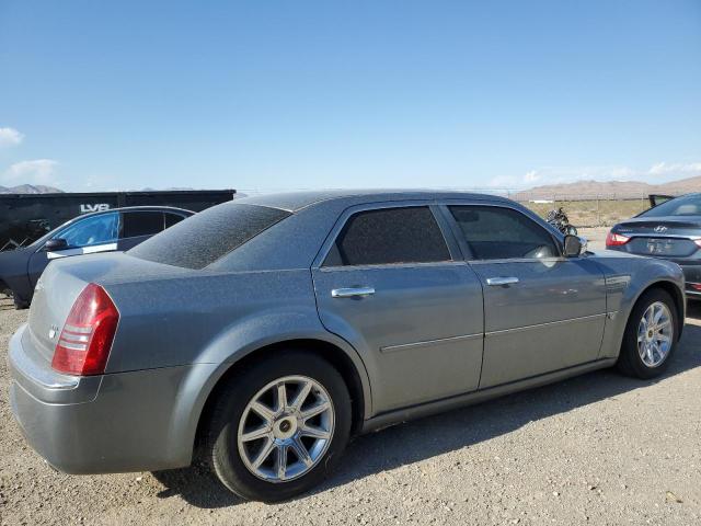 2C3KA63H26H399612 - 2006 CHRYSLER 300C GRAY photo 3