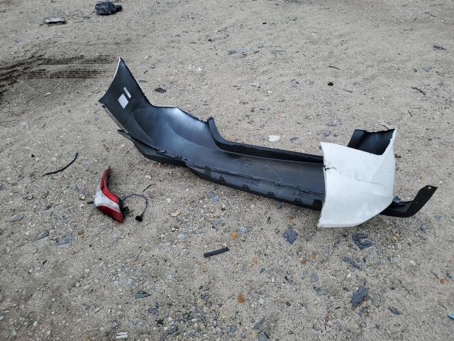 4T1B11HK3JU035431 - 2018 TOYOTA CAMRY L WHITE photo 12