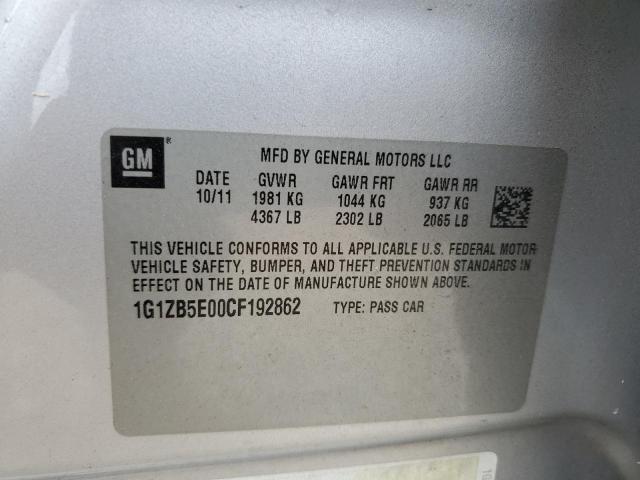 1G1ZB5E00CF192862 - 2012 CHEVROLET MALIBU LS Արծաթագույն լուսանկար 12