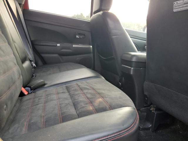 JA4AR3AW2JU000276 - 2018 MITSUBISHI OUTLANDER ES 红色 照片 11