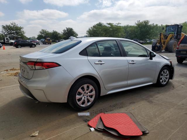 JTDEPMAE9MJ161272 - 2021 TOYOTA COROLLA LE SILVER photo 3