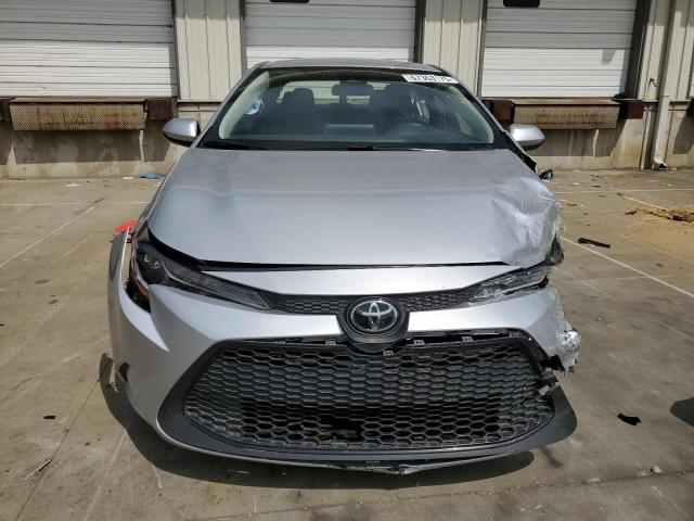 JTDEPMAE9MJ161272 - 2021 TOYOTA COROLLA LE SILVER photo 5