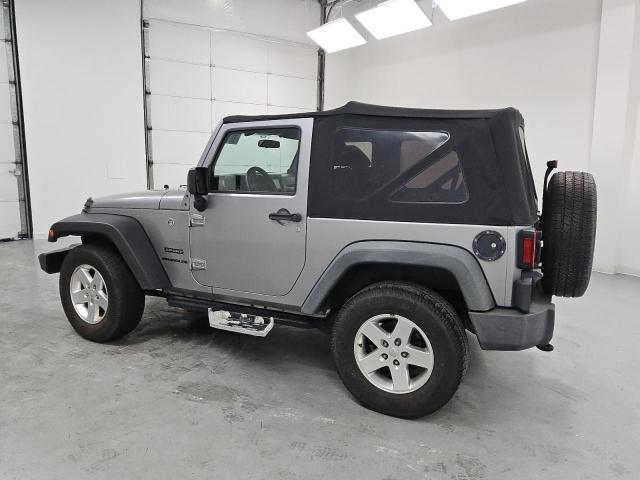 1C4AJWAG3DL633855 - 2013 JEEP WRANGLER SPORT GRAY photo 2