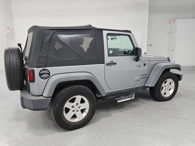 1C4AJWAG3DL633855 - 2013 JEEP WRANGLER SPORT GRAY photo 3