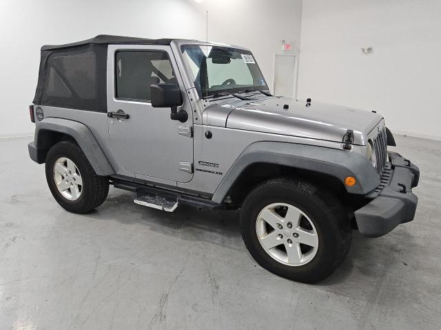 1C4AJWAG3DL633855 - 2013 JEEP WRANGLER SPORT GRAY photo 4