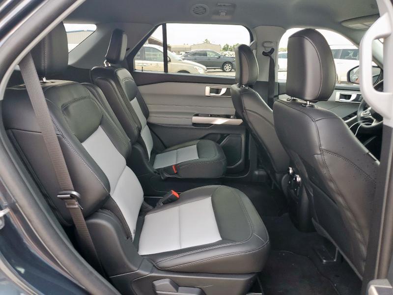 1FMSK7DH1RGA64799 - 2024 FORD EXPLORER XLT 蓝色 照片 11