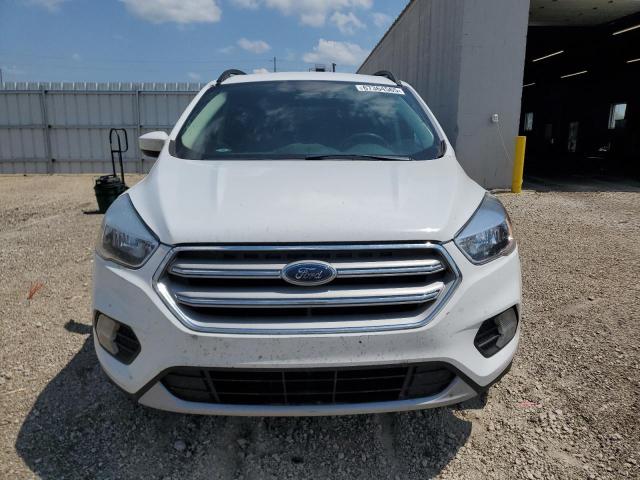 1FMCU9GD8JUC31863 - 2018 FORD ESCAPE SE Weiß Foto 5