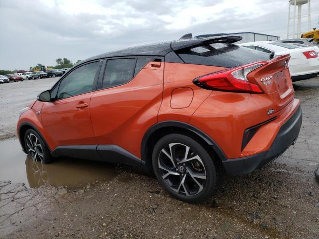 NMTKHMBX9LR113013 - 2020 TOYOTA C-HR XLE ORANGE photo 2