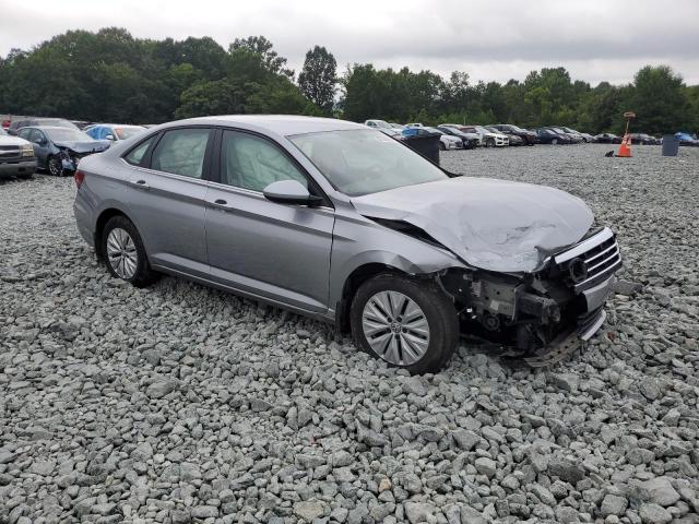 3VWN57BU1KM216078 - 2019 VOLKSWAGEN JETTA S ნაცრისფერი ფოტო 4
