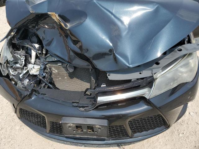 4T1BF1FK8FU958533 - 2015 TOYOTA CAMRY LE BLUE photo 11